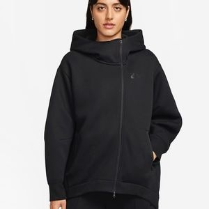 Nike tech fleece hoodie over sized
